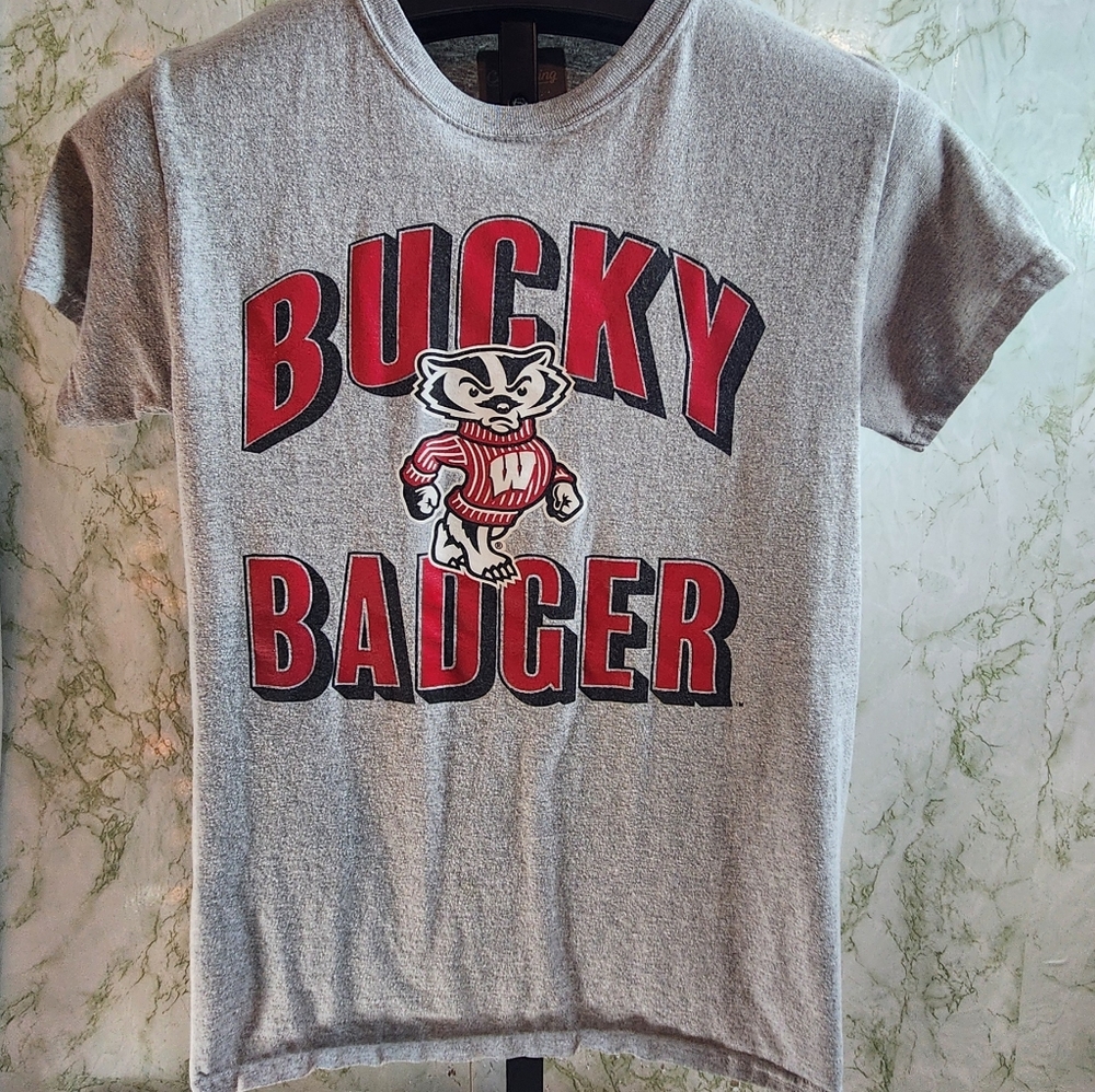 Wisconsin Badgers BUCKY BADGER Short Sleeve Tee